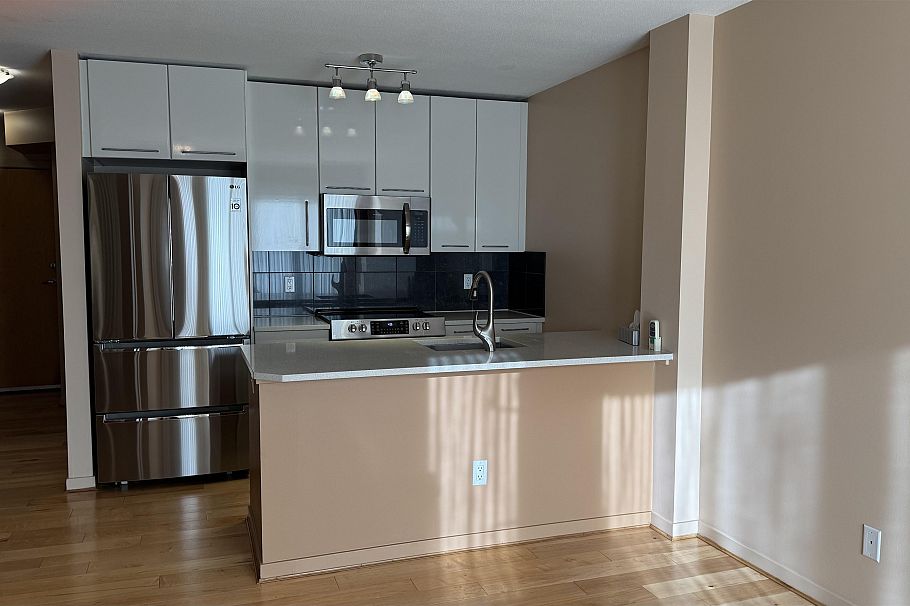 408 828 Cardero Street Vancouver, BC - 11