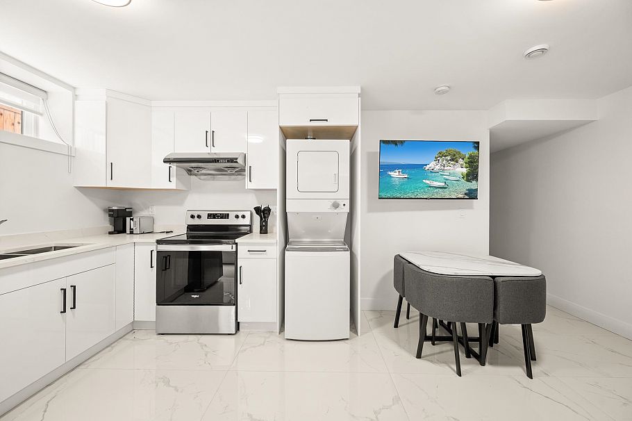 1371 E 63rd Avenue Vancouver, BC - 30