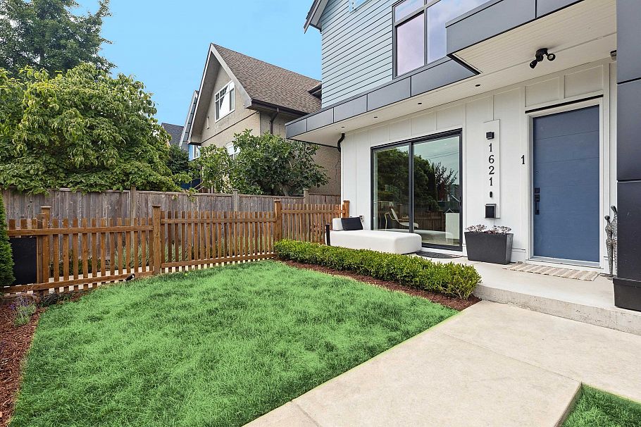 1 1621 E 11th Avenue Vancouver, BC - 4