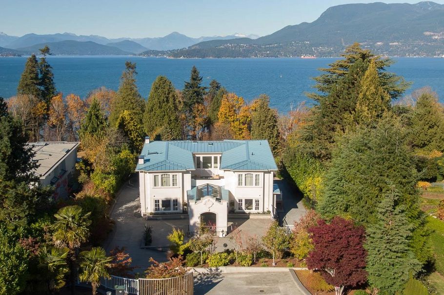 5747 Newton Wynd Vancouver, BC - 1
