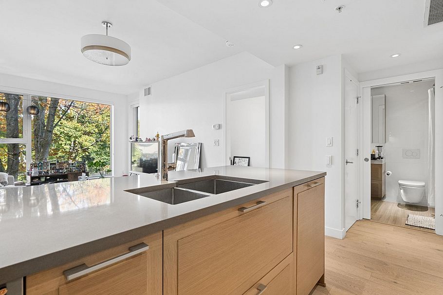 310 1515 Atlas Lane Vancouver, BC - 8