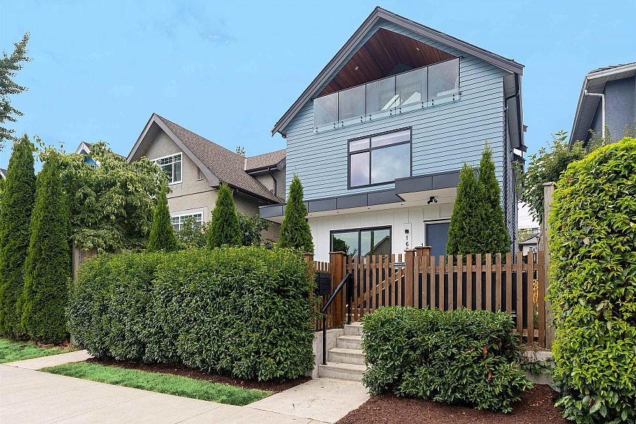 1 1621 E 11th Avenue Vancouver, BC - 1