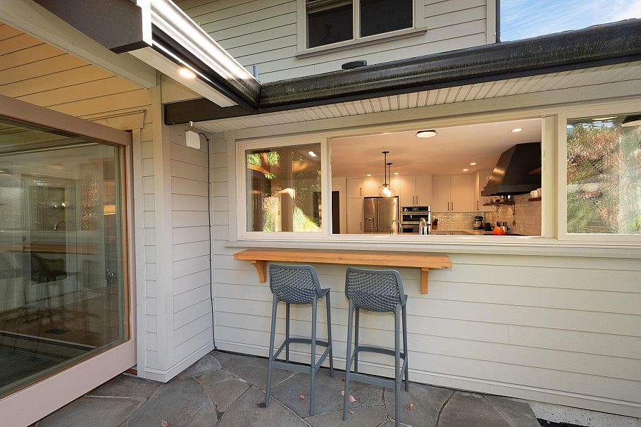 4592 Cove Cliff Road North Vancouver, BC - 32