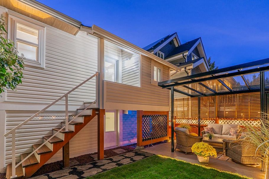 3754 Inverness Street Vancouver, BC - 38