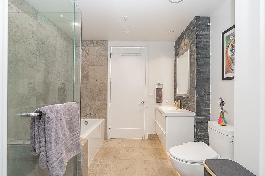 203 181 W 1st Avenue Vancouver, BC - 21