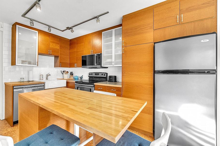 1010 2016 Fullerton Avenue North Vancouver, BC - 4
