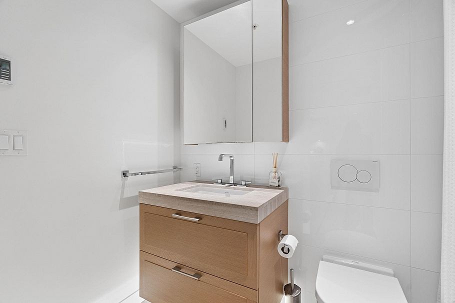 310 1515 Atlas Lane Vancouver, BC - 17