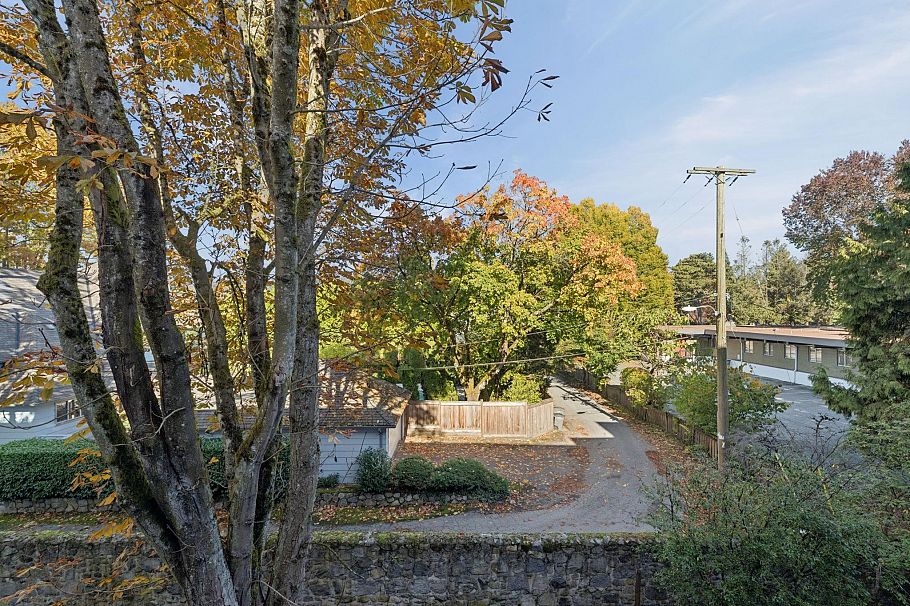 310 1515 Atlas Lane Vancouver, BC - 22