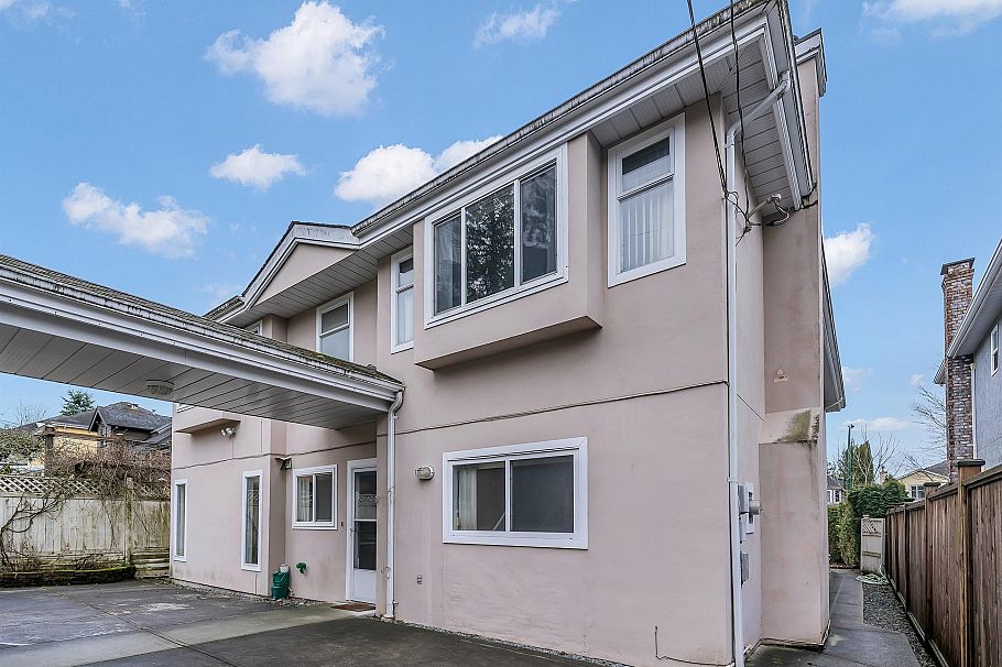 1945 W 44th Avenue Vancouver, BC - 28