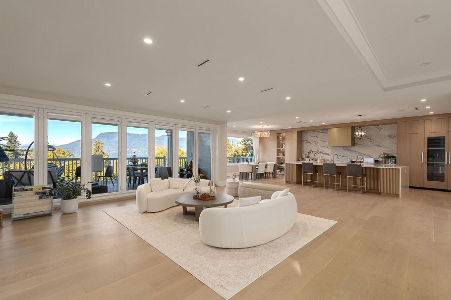 5747 Newton Wynd Vancouver, BC - 3