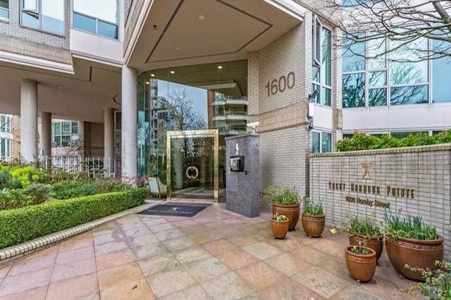 504 1600 Hornby Street Vancouver, BC - 2