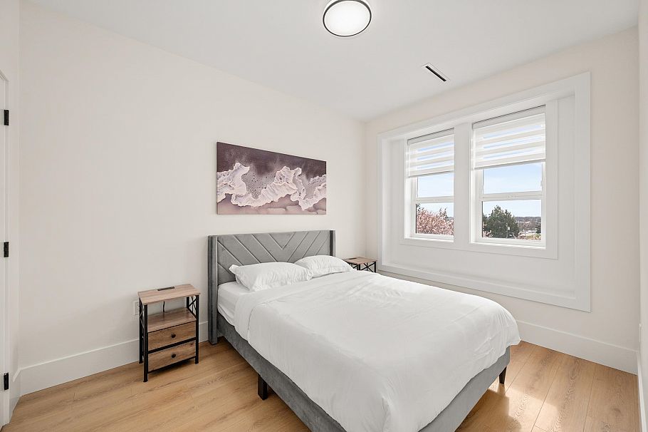1371 E 63rd Avenue Vancouver, BC - 18