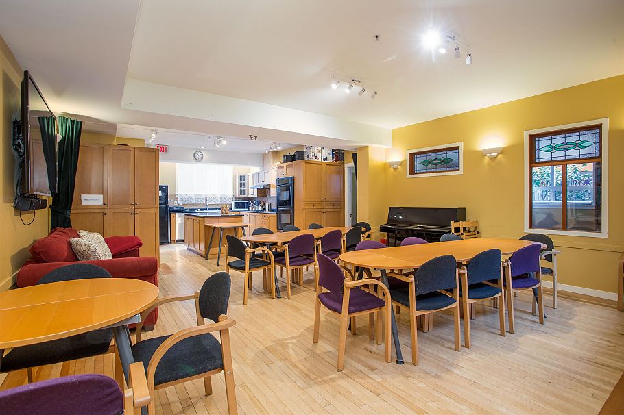 401 510 Chesterfield Avenue North Vancouver, BC - 25