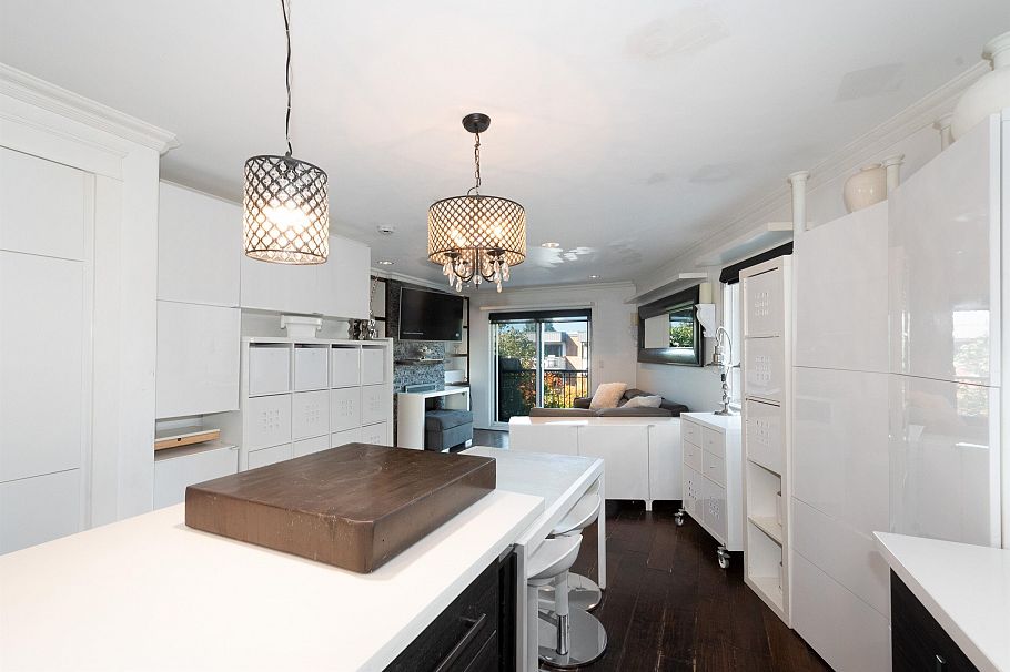 2048 Triumph Street Vancouver, BC - 3