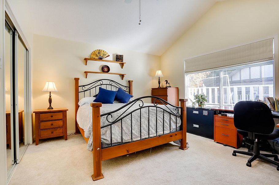 24 5650 Hampton Place Vancouver, BC - 24