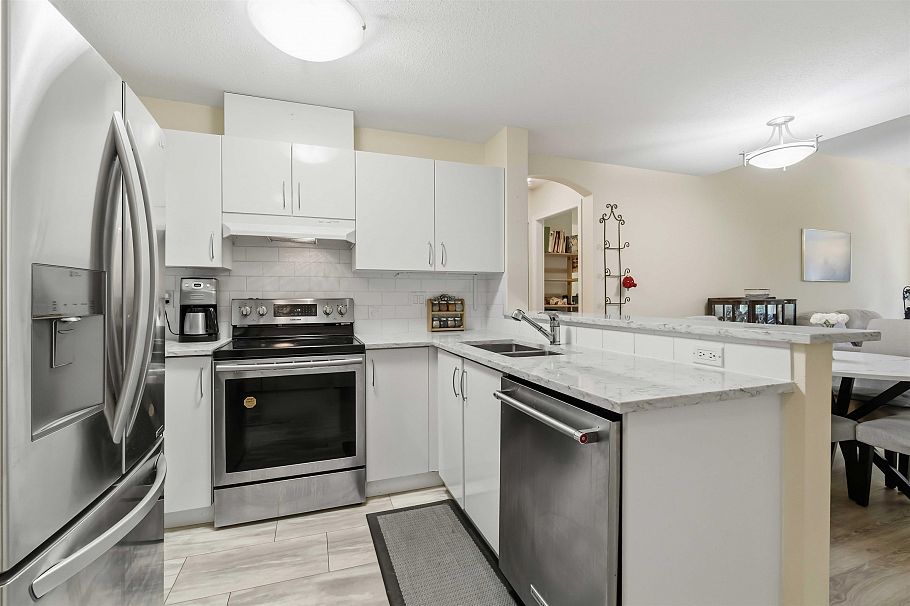 411 960 Lynn Valley Road North Vancouver, BC - 7