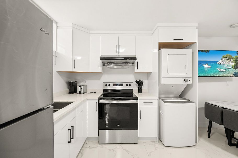 1371 E 63rd Avenue Vancouver, BC - 27