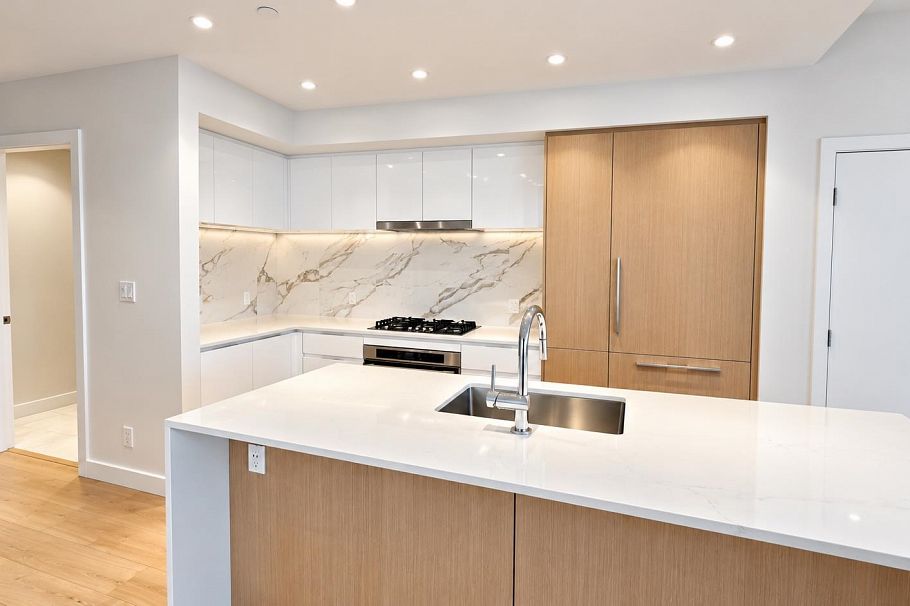 113 1500 Fern Street North Vancouver, BC - 5