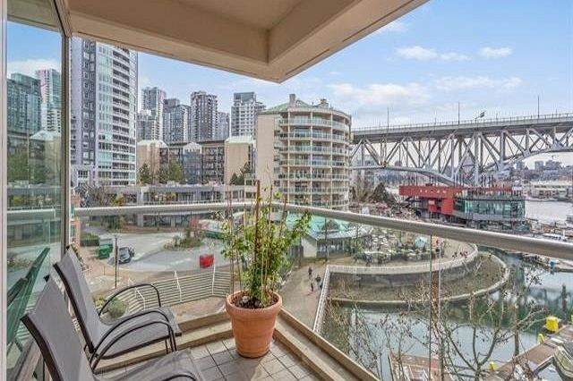 504 1600 Hornby Street Vancouver, BC - 4