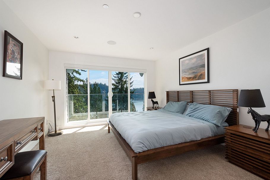 2867 Panorama Drive North Vancouver, BC - 15
