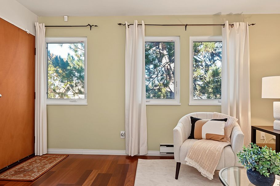 4 2682 W 8th Avenue Vancouver, BC - 4