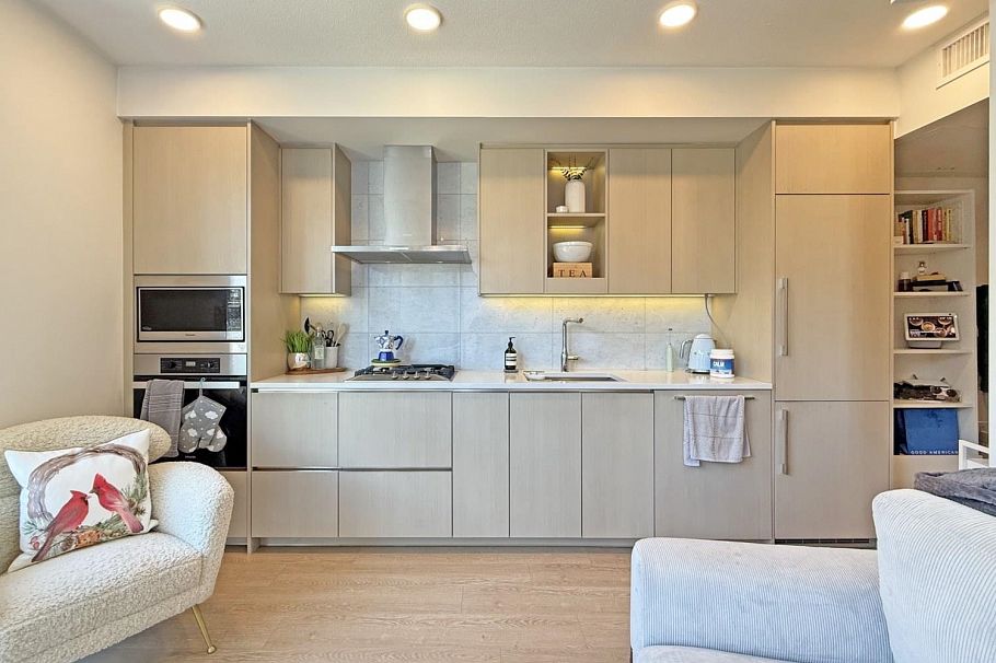 1181 87 Nelson Street Vancouver, BC - 5