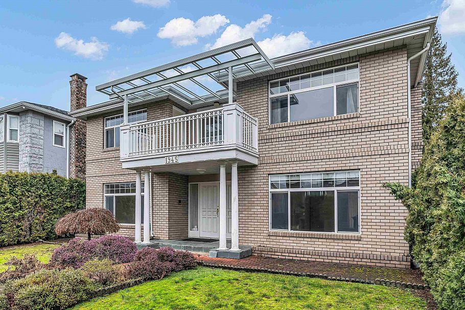 1945 W 44th Avenue Vancouver, BC - 31
