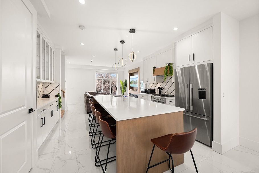 1369 E 63rd Avenue Vancouver, BC - 11