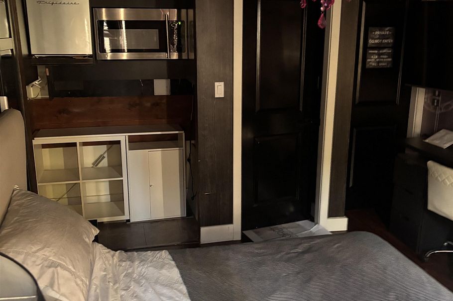 1438 W 64th Avenue Vancouver, BC - 16