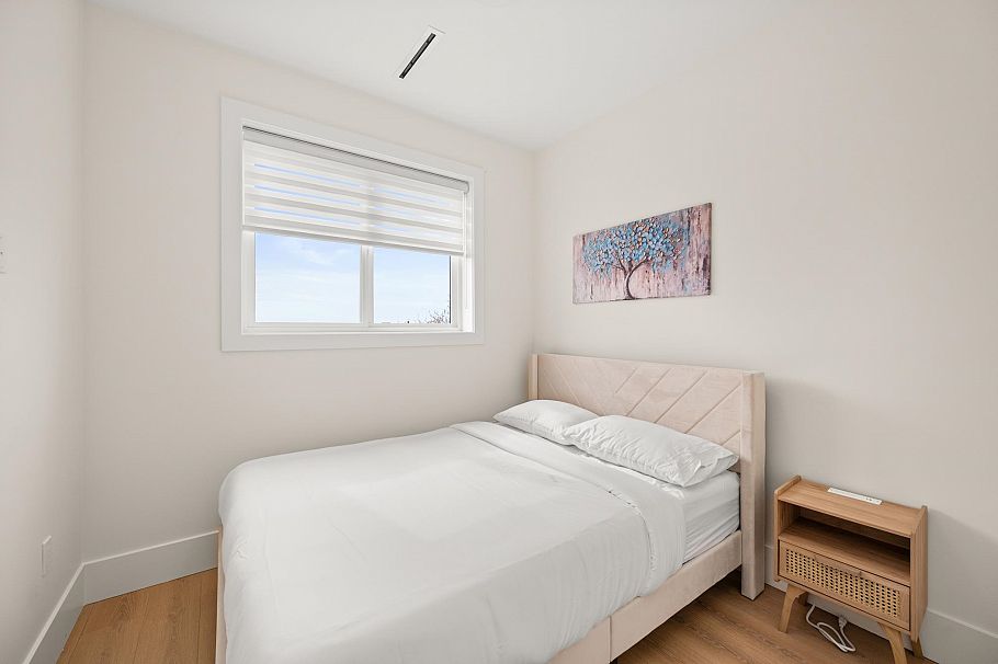 1371 E 63rd Avenue Vancouver, BC - 19