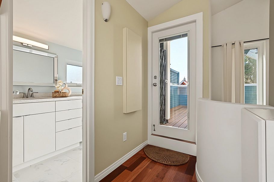 4 2682 W 8th Avenue Vancouver, BC - 22