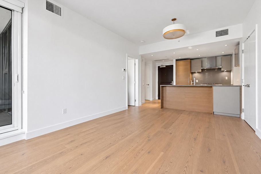 310 1515 Atlas Lane Vancouver, BC - 4