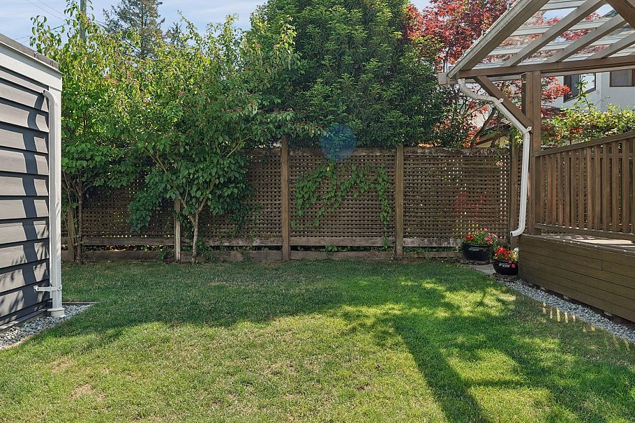 3349 W 14th Avenue Vancouver, BC - 32