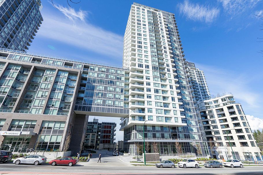 1702 5515 Boundary Road Vancouver, BC - 1