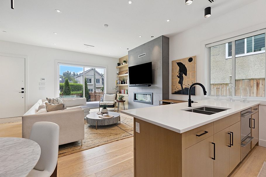 1 1621 E 11th Avenue Vancouver, BC - 20