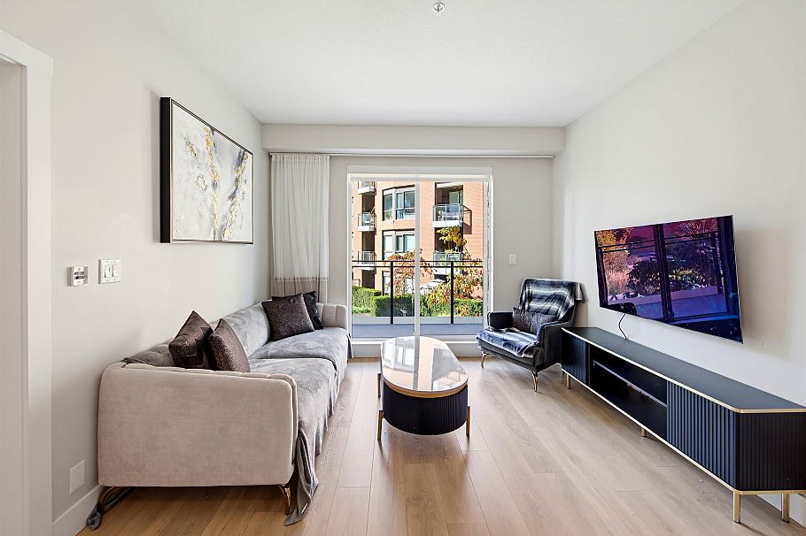310 3588 Samwill Crescent Vancouver, BC - 4