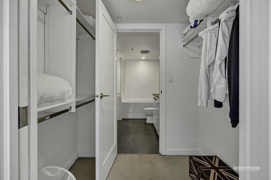 661 2080 W Broadway Vancouver, BC - 14