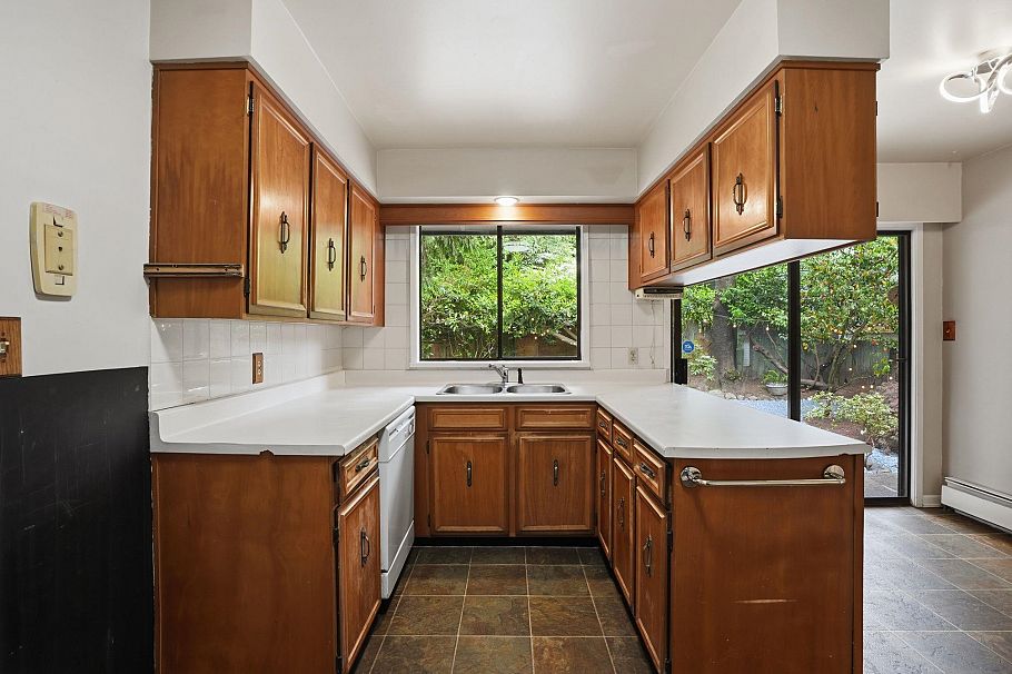 909 Seymour Boulevard North Vancouver, BC - 17