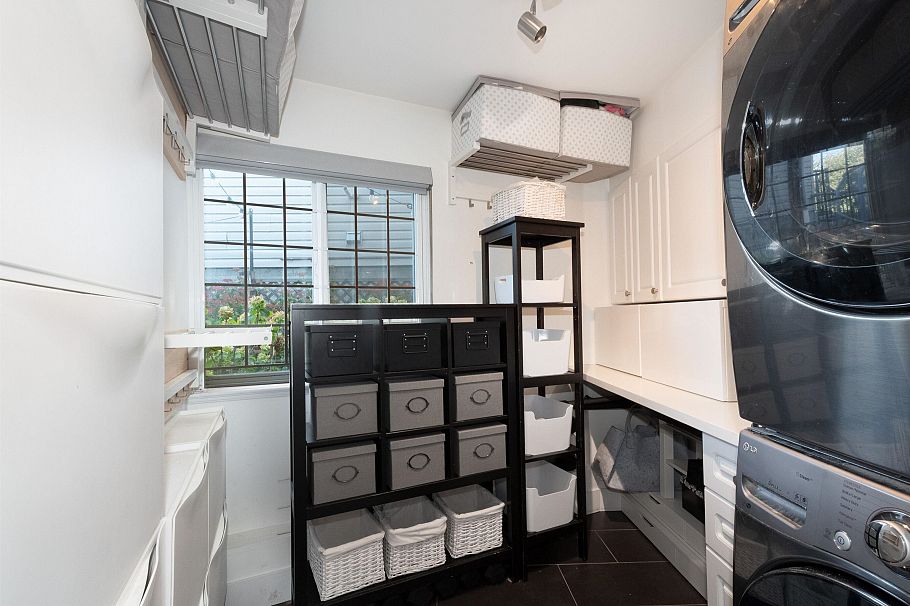 2048 Triumph Street Vancouver, BC - 15