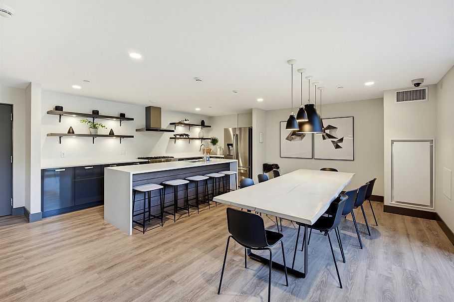 310 3588 Samwill Crescent Vancouver, BC - 27