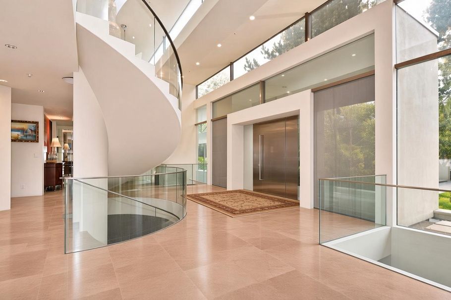 1919 W 57th Avenue Vancouver, BC - 3