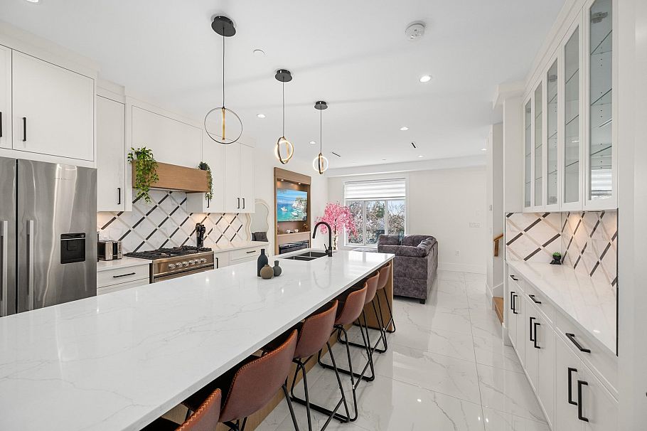 1371 E 63rd Avenue Vancouver, BC - 8