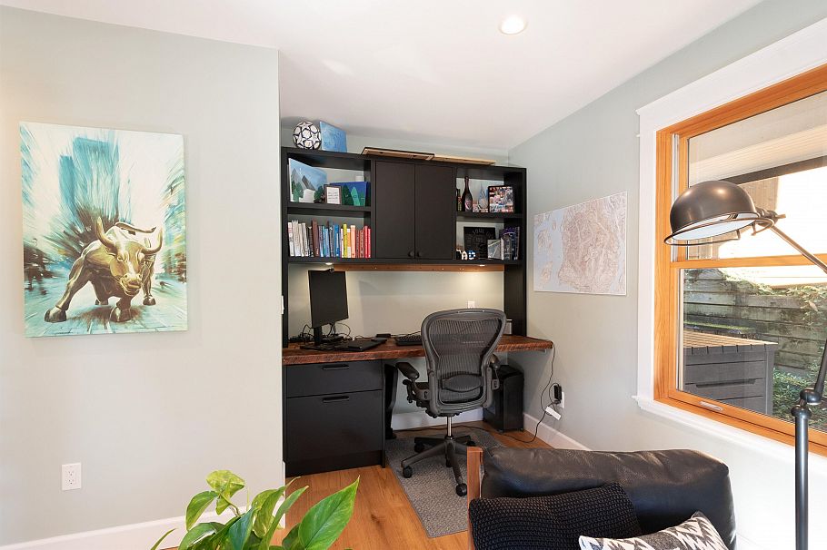 4592 Cove Cliff Road North Vancouver, BC - 13