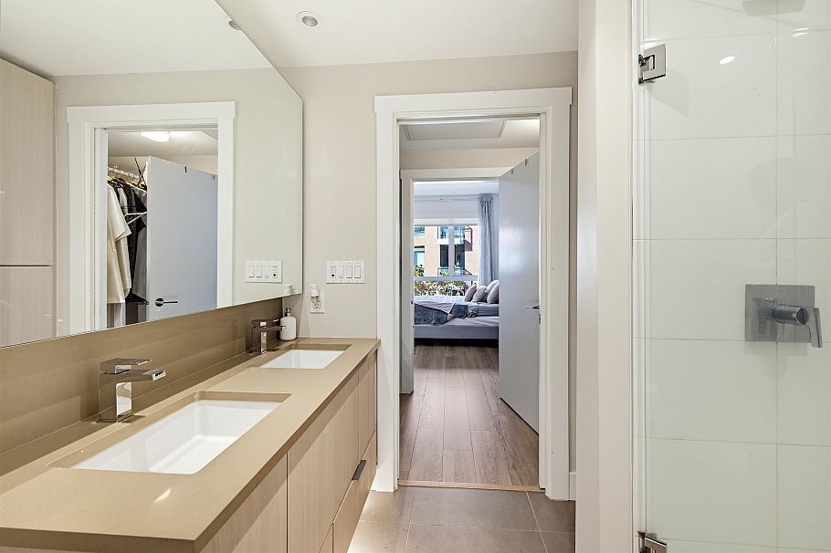 310 3588 Samwill Crescent Vancouver, BC - 17