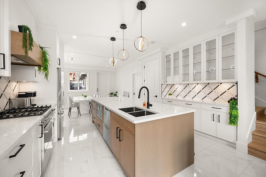 1369 E 63rd Avenue Vancouver, BC - 9