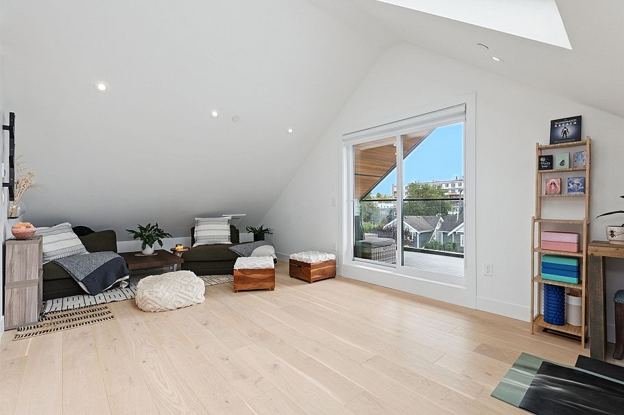 1 1621 E 11th Avenue Vancouver, BC - 35