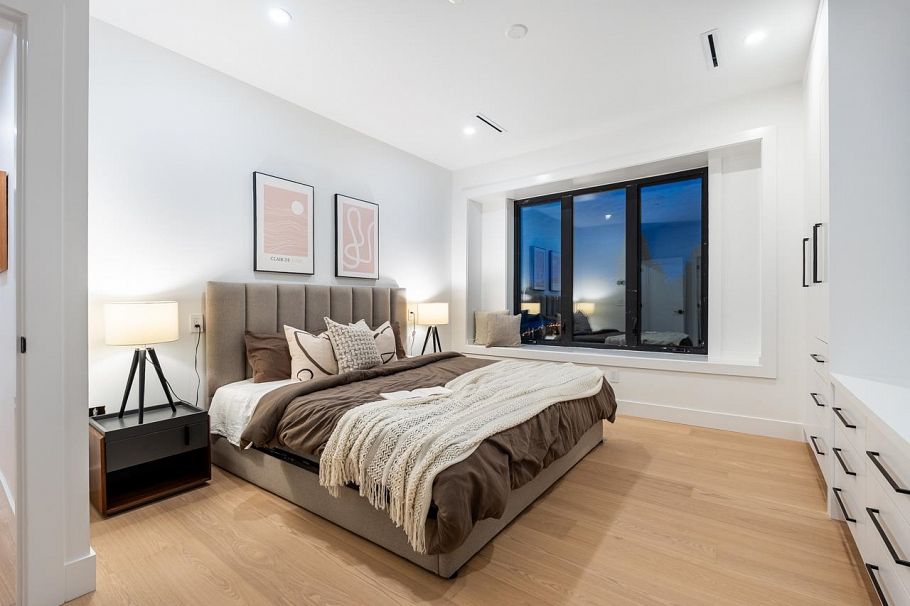 4675 St. George Street Vancouver, BC - 9