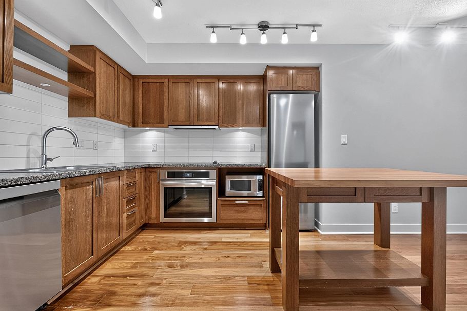 314 2268 W Broadway Vancouver, BC - 8
