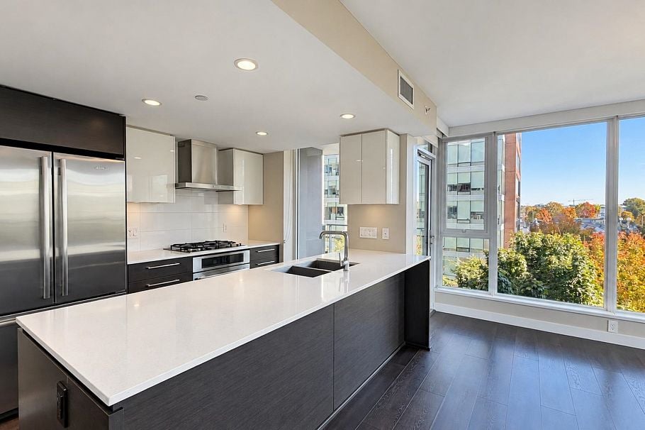 603 1618 Quebec Street Vancouver, BC - 9