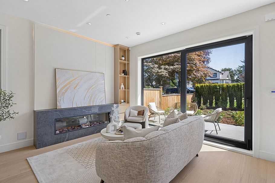 1 2815 Trinity Street Vancouver, BC - 4